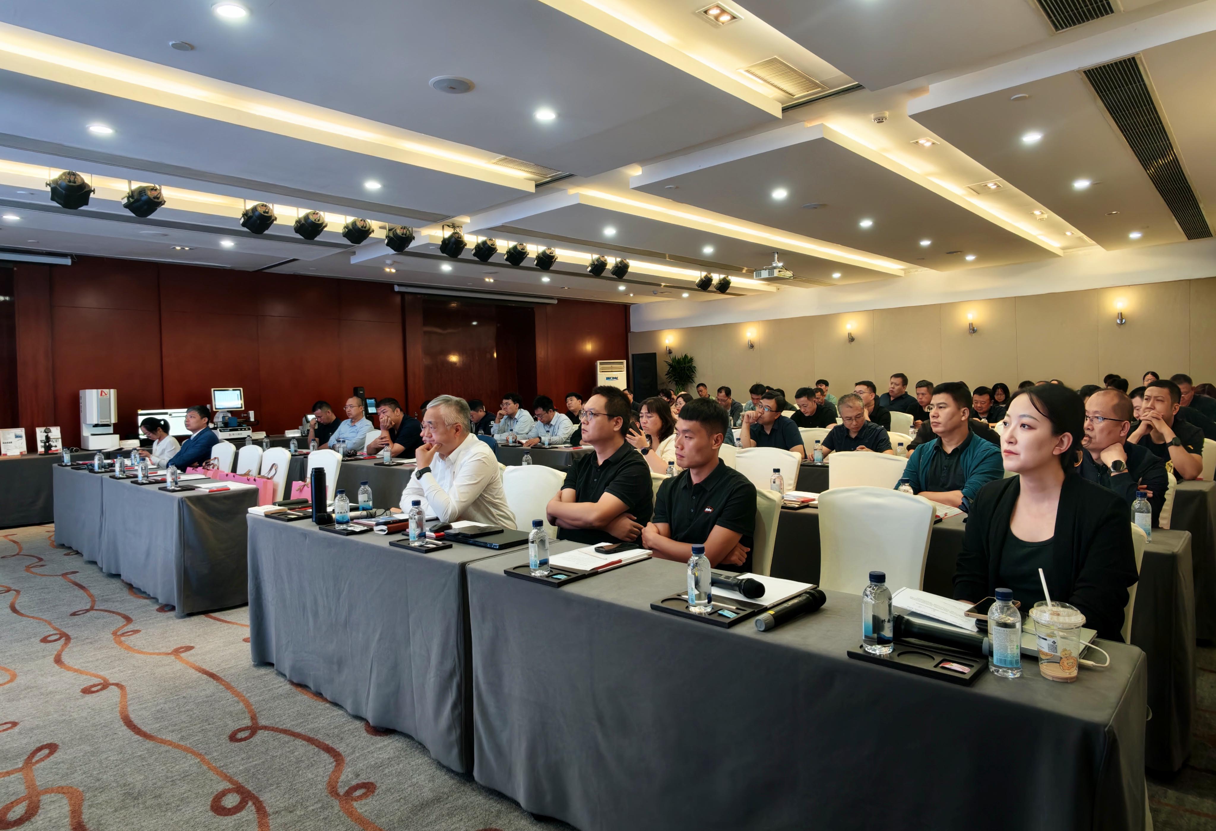 德力測控西北區域交流會(huì )圓滿(mǎn)落幕，共探測量技術(shù)新未來(lái)！